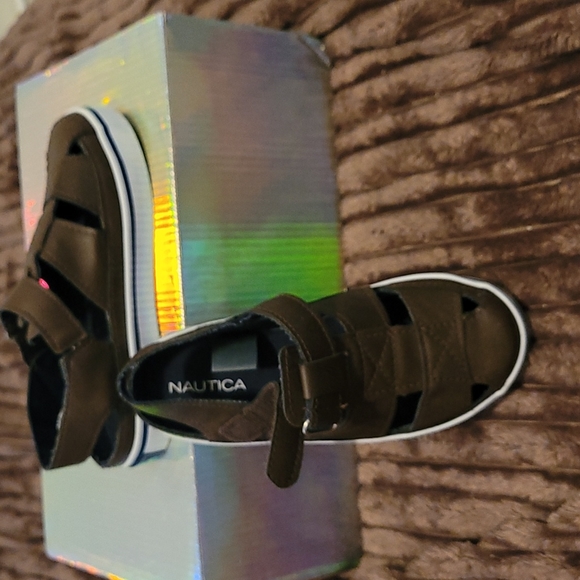 Authentic Nautica Sandals - Picture 3 of 8